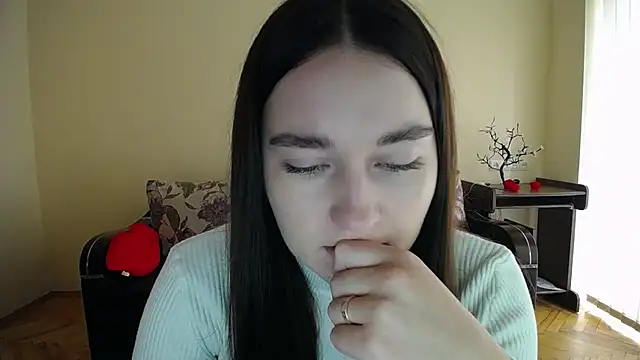 Snapshot of Pretty_shy chatting on October 18, 8:28 am Pretty shy online show from October 18, 8:28 am
