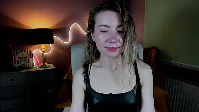 Mia Tasty online show from December 5, 7:52 am