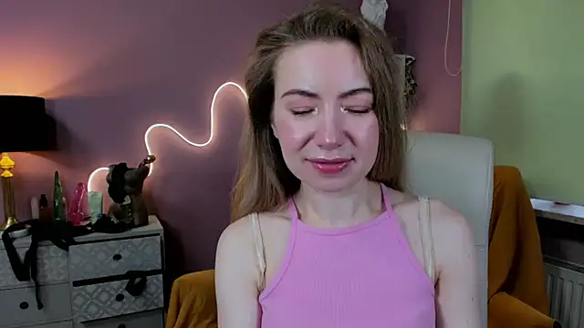 Mia Tasty online show from September 28, 7:14 am