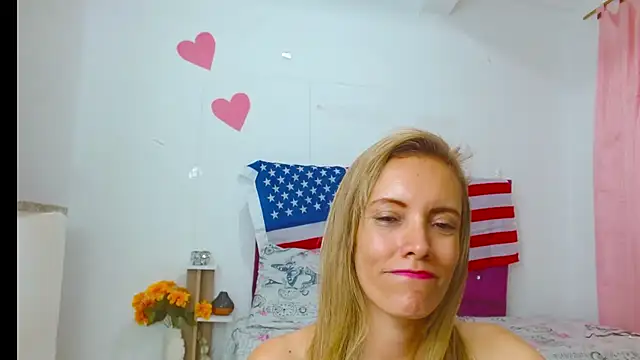 chantalsemenova1 online show from July 9, 9:28 pm