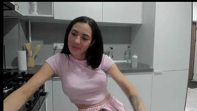 Emmapmg online show from November 13, 10:20 pm