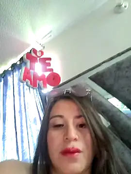 Snapshot of Alona_Evans chatting on October 6, 6:23 pm Alona Evans online show from October 6, 6:23 pm