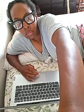 madamsensuale online show from June 22, 7:55 pm