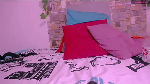 CrazyRousex online show from July 24, 3:54 pm