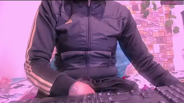 CrazyRousex online show from July 28, 2:46 pm