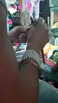 gurlnips online show from December 14, 8:03 pm