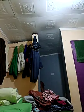  fiffii online show from April 16, 8:08 pm