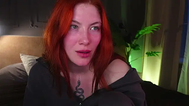 Liv Fay online show from April 30, 5:40 pm