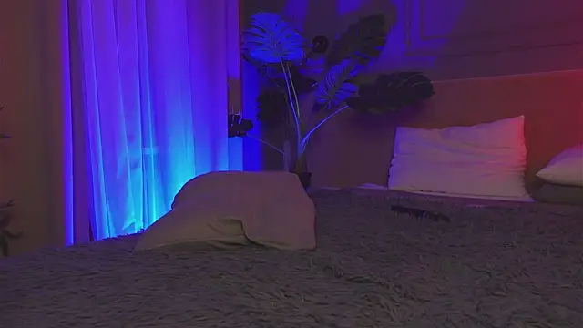 Liv Fay online show from October 8, 6:12 pm