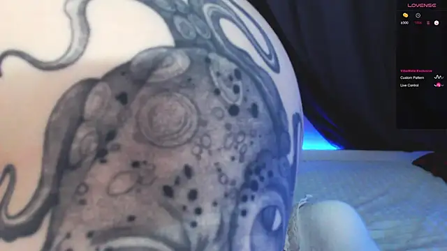 Scarlettsrorm online show from October 26, 5:25 am