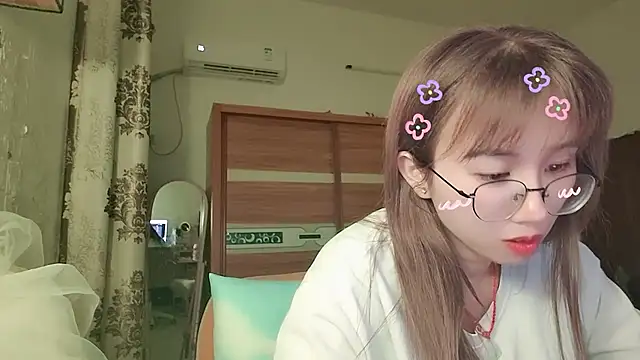 Lili 666 online show from June 24, 3:55 pm