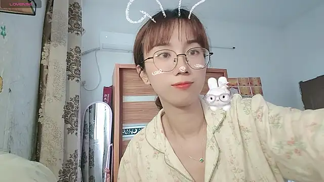 Lili 666 online show from April 29, 2:37 am