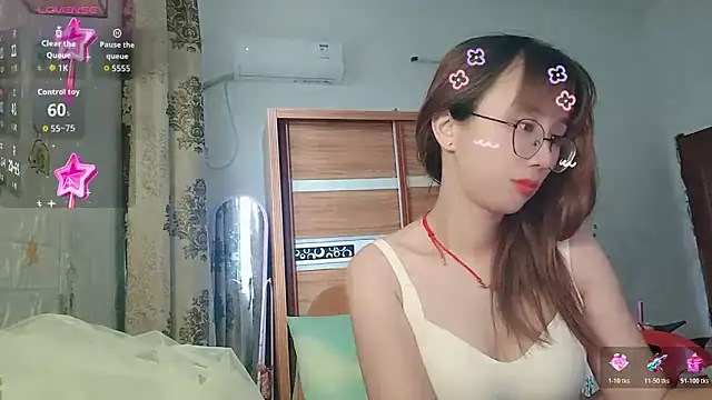 Lili 666 online show from June 18, 7:54 am