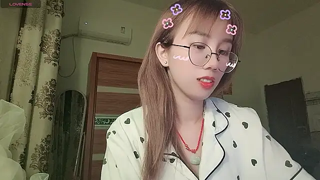 Lili 666 online show from June 29, 4:17 pm