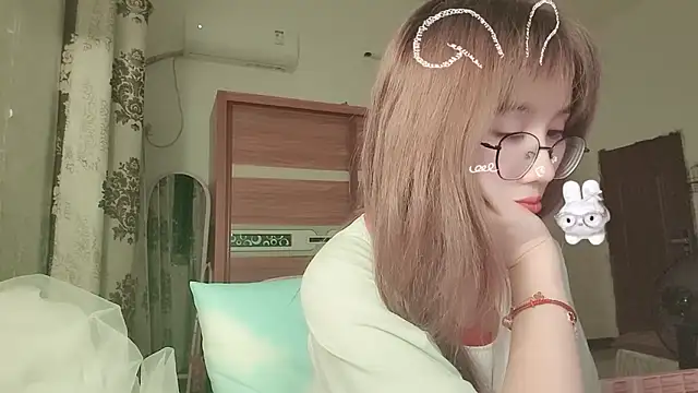 Lili 666 online show from June 28, 4:35 pm