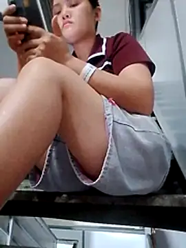 Hotpussy3ox online show from July 29, 4:29 pm