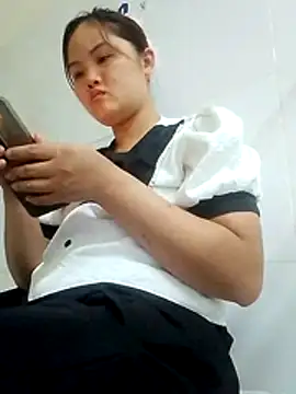 Hotpussy3ox online show from June 25, 2:40 pm