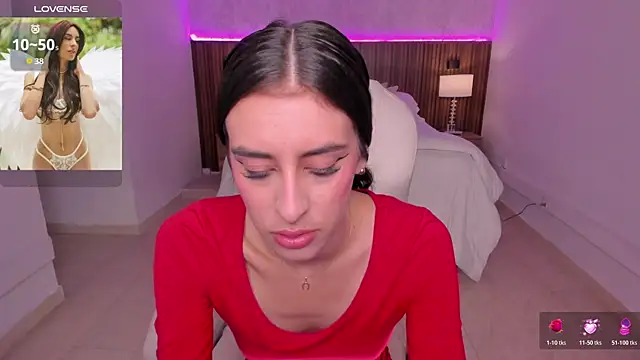 karlaa james online show from June 16, 11:11 am