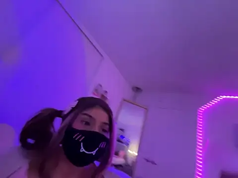 Onlypawzz online show from March 3, 7:36 am