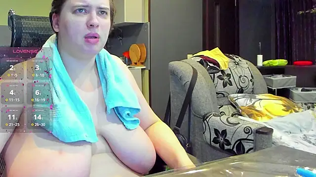 1lindsey1 online show from September 23, 6:50 pm