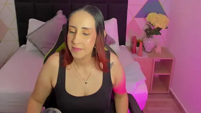 jadde13  online show from December 4, 8:09 pm