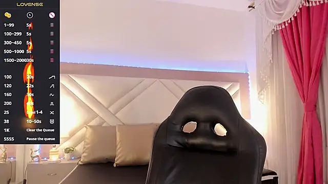  Shayra  online show from September 18, 8:07 pm