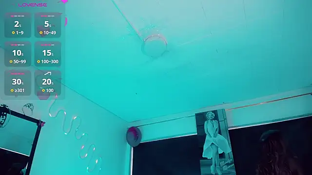 Kendall hornyy online show from February 14, 8:11 pm