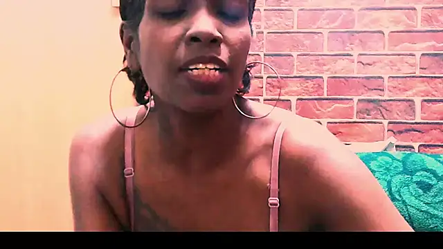 Fuckable Nasty MILF online show from July 1, 4:06 pm