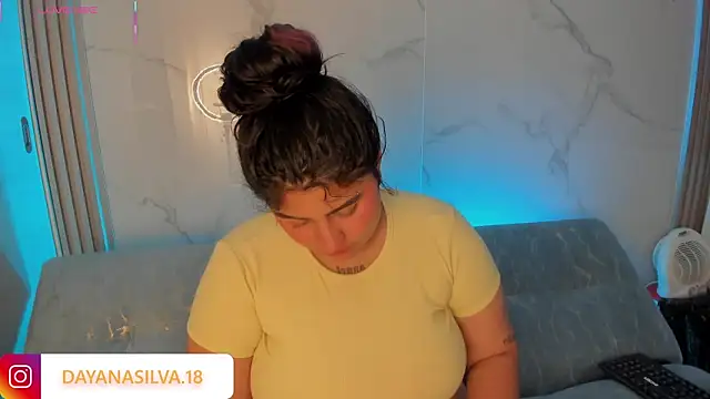 dayan silva  online show from September 29, 1:11 am