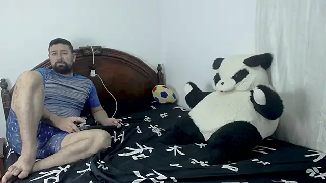 ambar jacksonn online show from February 17, 5:34 pm