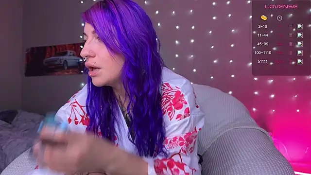 Tanya Acid online show from July 28, 6:33 am