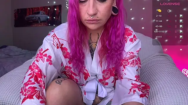 Tanya Acid online show from July 23, 5:04 am