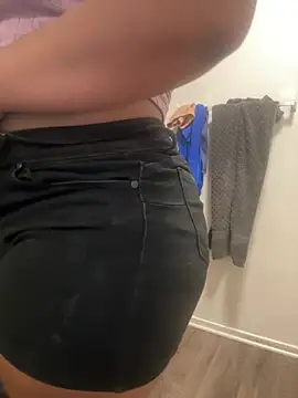 Prettynthick12 online show from June 14, 12:41 am
