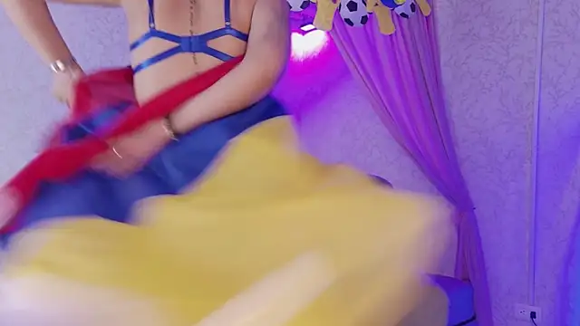 Larabrooks online show from June 17, 7:26 pm