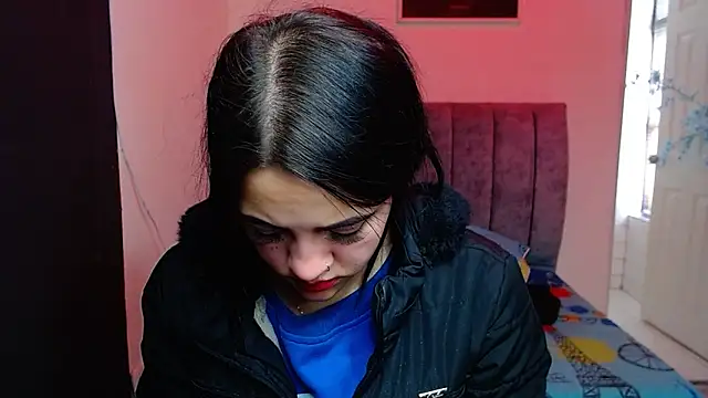 Snapshot of Violettasquirt chatting on October 14, 2:08 pm Violettasquirt online show from October 14, 2:08 pm