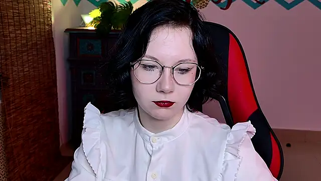 NancyMartinez online show from November 8, 9:25 am