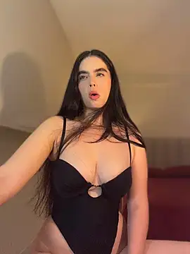Mavi Coless online show from May 30, 1:58 am
