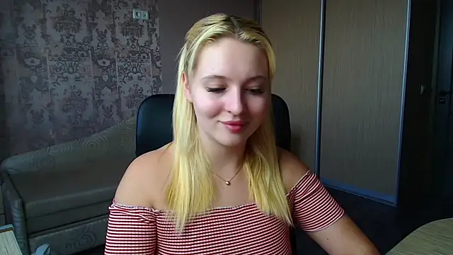 Milka kiss  online show from February 3, 12:43 pm