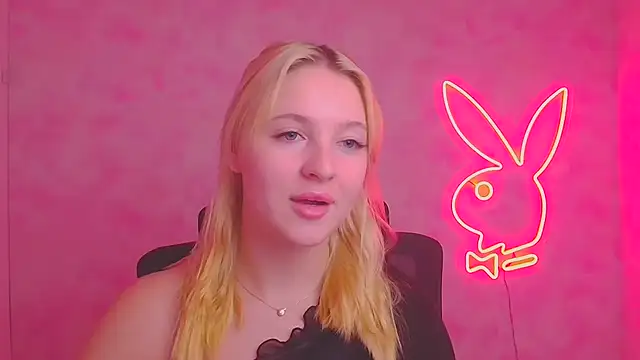 Milka kiss  online show from November 8, 1:16 pm