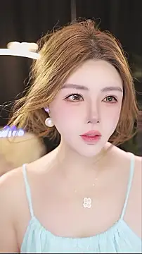 Qiaoqiao  online show from July 12, 7:47 pm