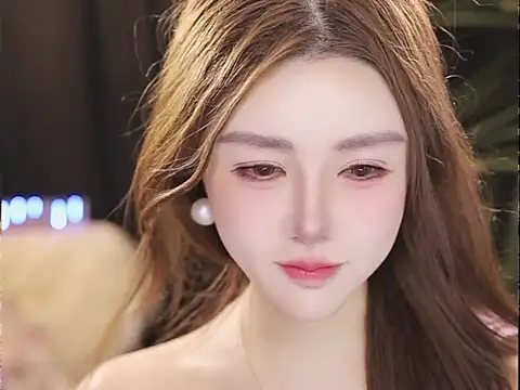 Qiaoqiao  online show from July 13, 7:58 pm