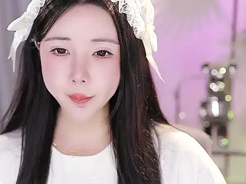 Snapshot of Qiaoqiao_ chatting on October 7, 6:40 am Qiaoqiao online show from October 7, 6:40 am