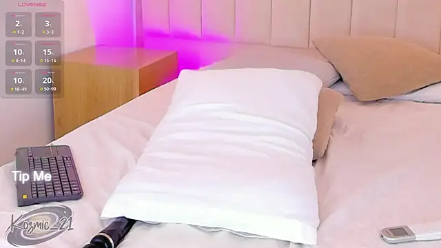 kosmic Angel online show from November 23, 3:25 pm