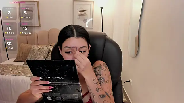 zoee jackson online show from July 11, 7:36 pm