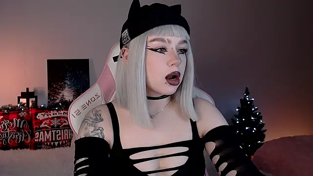 meowceline online show from November 25, 12:51 pm