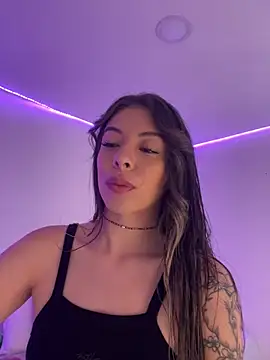 AmmyCollinsW online show from August 2, 8:34 pm