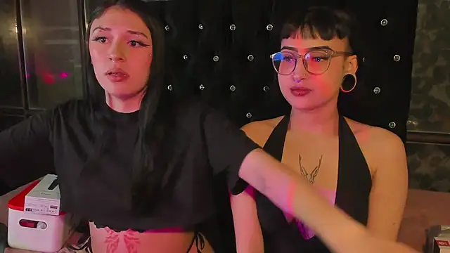 Snapshot of Cintya_Kros chatting on October 4, 2:06 am Cintya Kros online show from October 4, 2:06 am