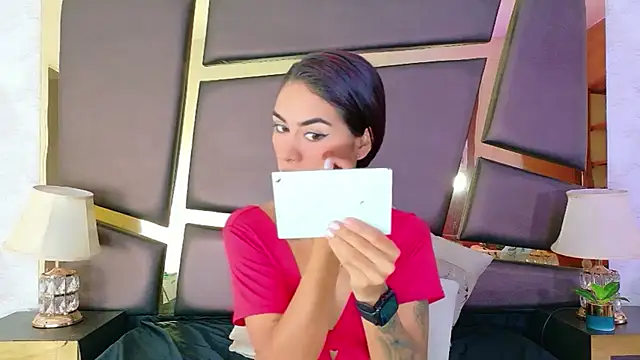 Snapshot of NicoleEsposito chatting on October 1, 1:27 pm NicoleEsposito online show from October 1, 1:27 pm