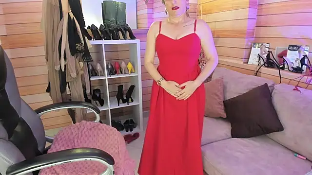Victoria collins 1 online show from July 15, 10:42 am