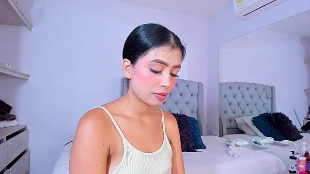 Snapshot of TianaReedd chatting on October 14, 12:52 pm TianaReedd online show from October 14, 12:52 pm